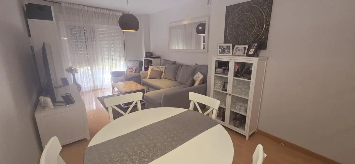 2 Bedroom Ground Floor Apartment for Sale in Ciudad Jardín, Málaga - Image 7