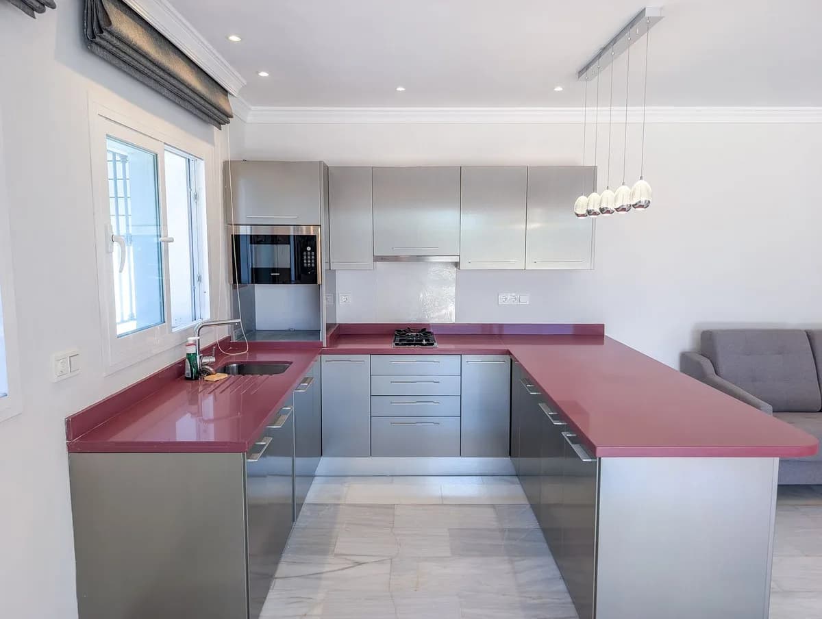 5 Bedroom Detached Villa for Sale in Nueva Andalucía, Málaga - Image 9
