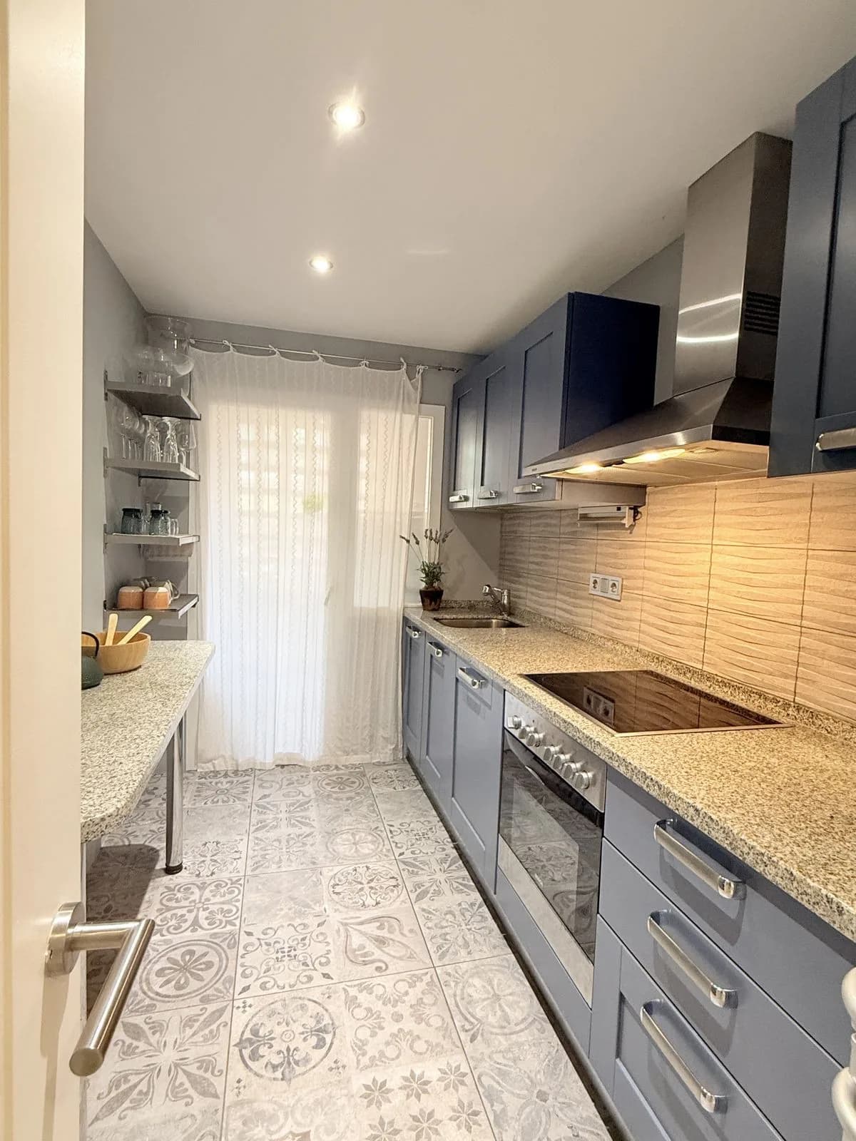 2 Bedroom Ground Floor Apartment for Sale in Los Arqueros, Málaga - Image 5