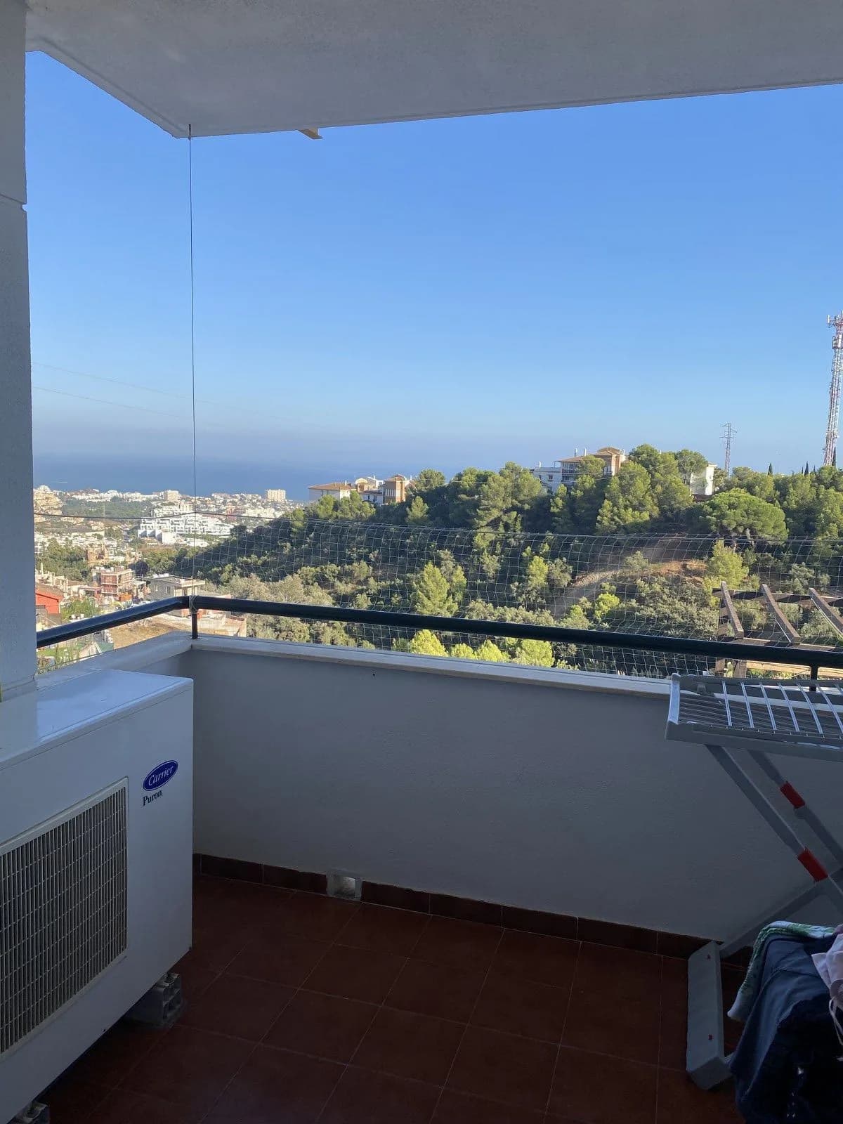 2 Bedroom Middle Floor Apartment for Sale in Benalmadena Pueblo, Málaga - Image 8