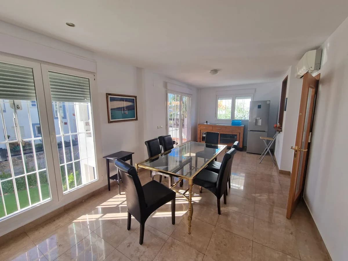 5 Bedroom Detached Villa for Sale in Manilva, Málaga - Image 6