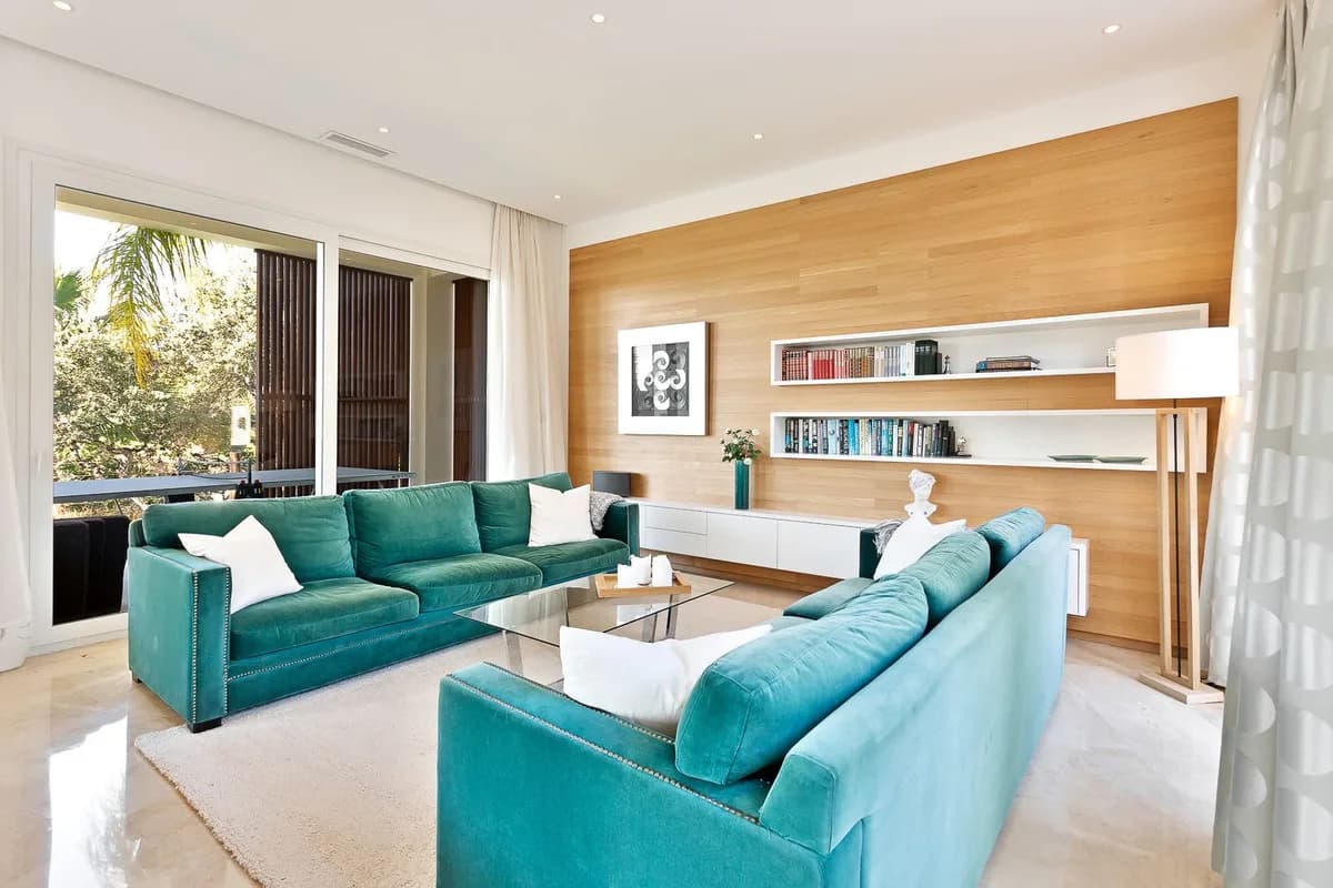 4 Bedroom Detached Villa for Sale in El Rosario, Málaga - Image 9