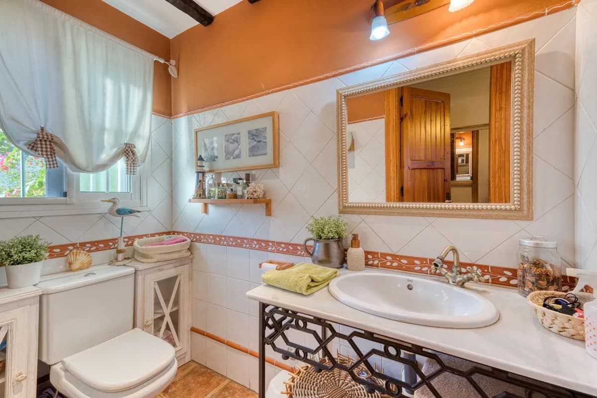 3 Bedroom Townhouse for Sale in Los Boliches, Málaga - Image 3