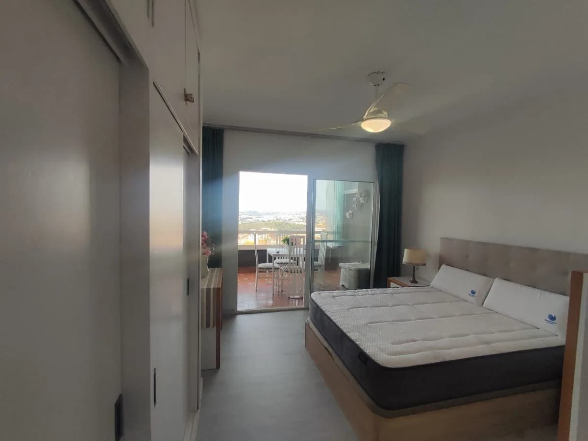 1 Bedroom Middle Floor Apartment for Sale in Torreblanca, Málaga - Image 8