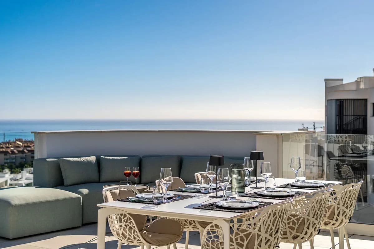 3 Bedroom Penthouse for Sale in Fuengirola, Málaga - Image 3