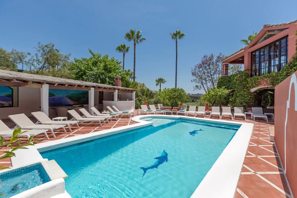 12 Bedroom Detached Villa for Sale in Benahavís, Málaga - Image 6