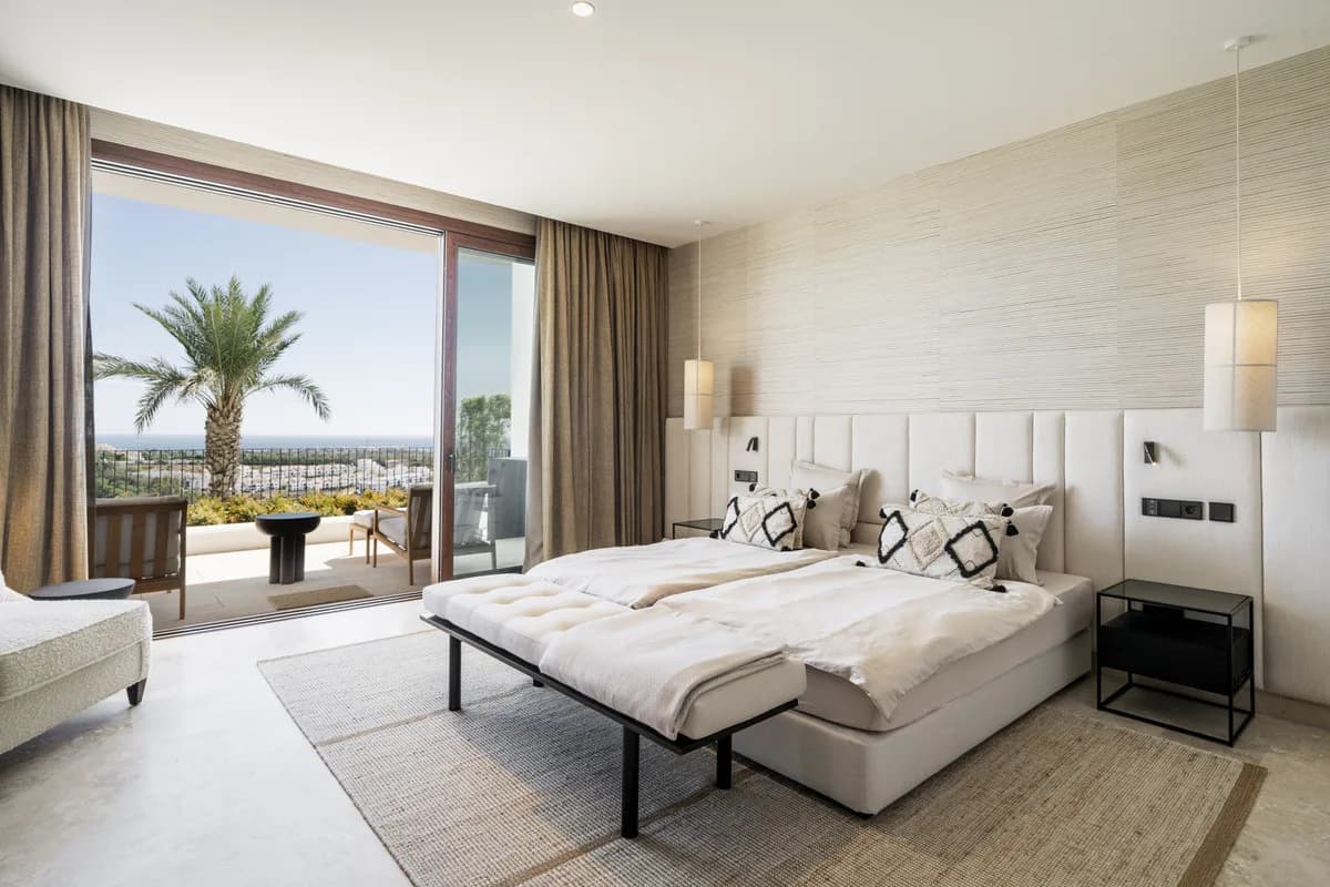 3 Bedroom Middle Floor Apartment for Sale in Casares, Málaga - Image 9