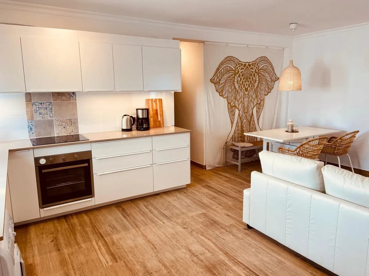2 Bedroom Middle Floor Apartment for Sale in Fuengirola, Málaga