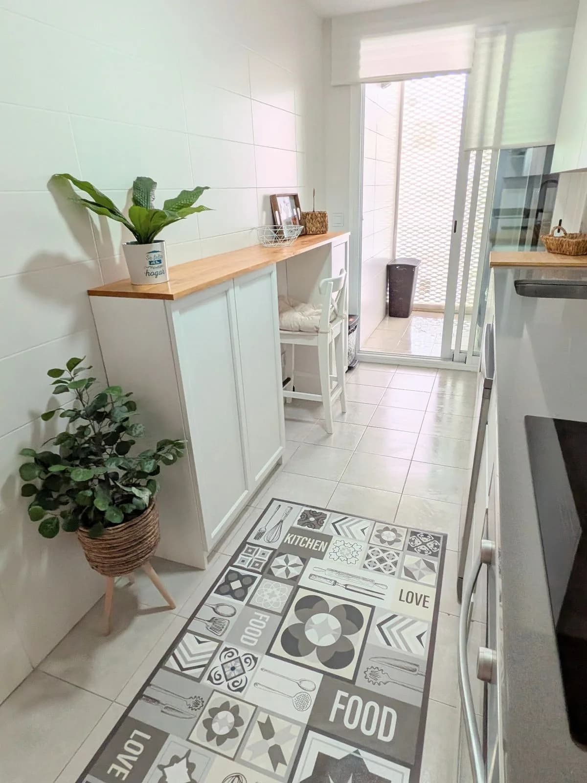 3 Bedroom Penthouse for Sale in Estepona, Málaga - Image 4