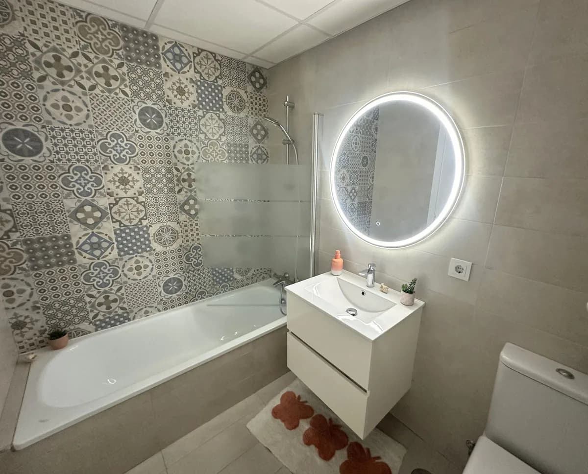 3 Bedroom Penthouse for Sale in Estepona, Málaga - Image 6