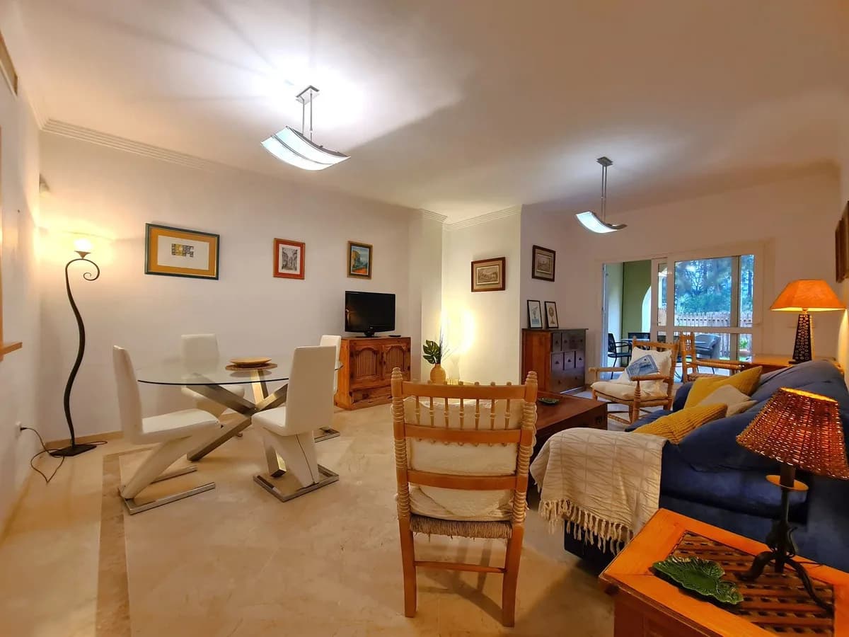 1 Bedroom Ground Floor Apartment for Sale in Sotogrande, Cádiz - Image 2