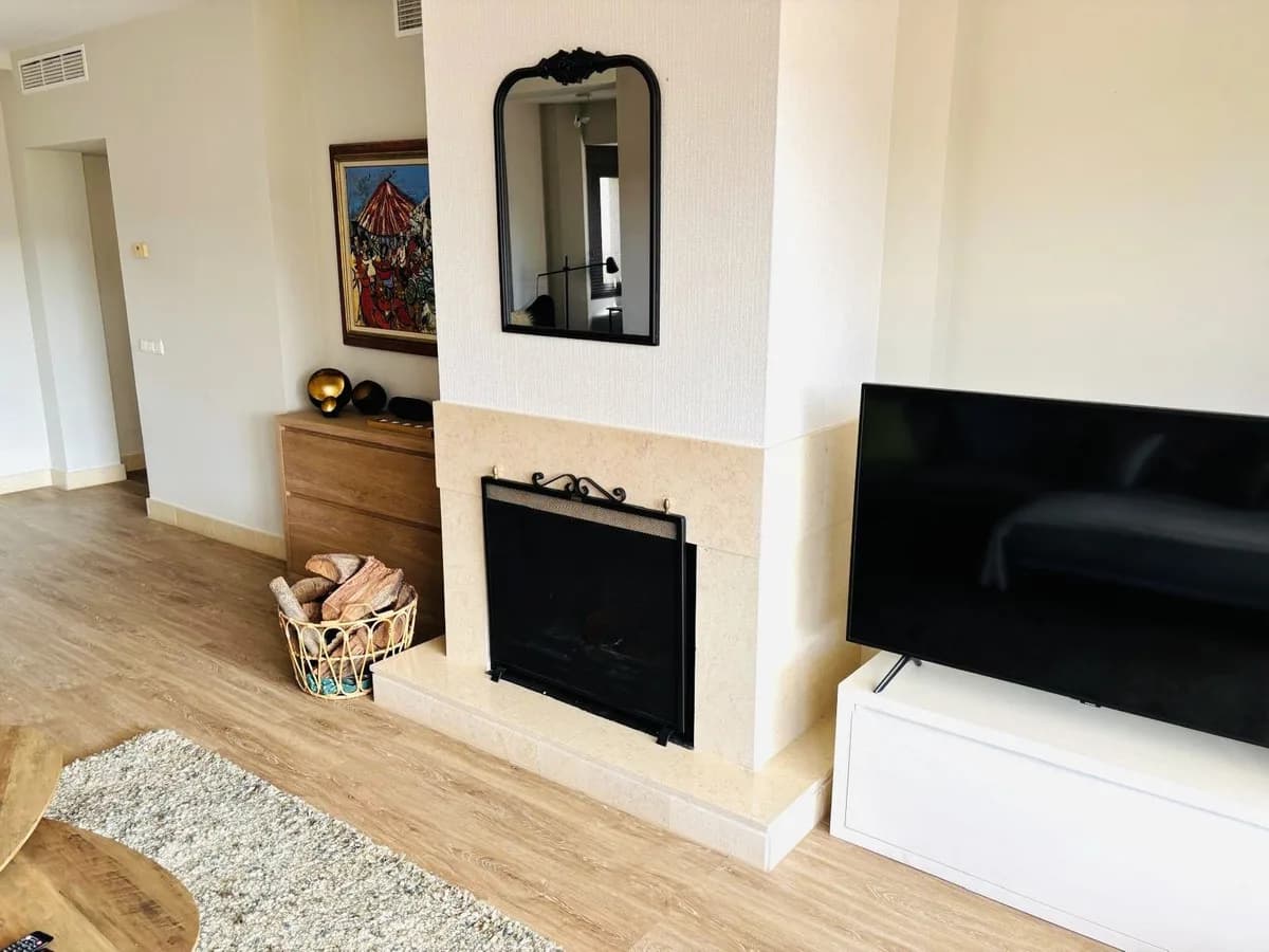 3 Bedroom Penthouse Duplex for Sale in Benahavís, Málaga - Image 3