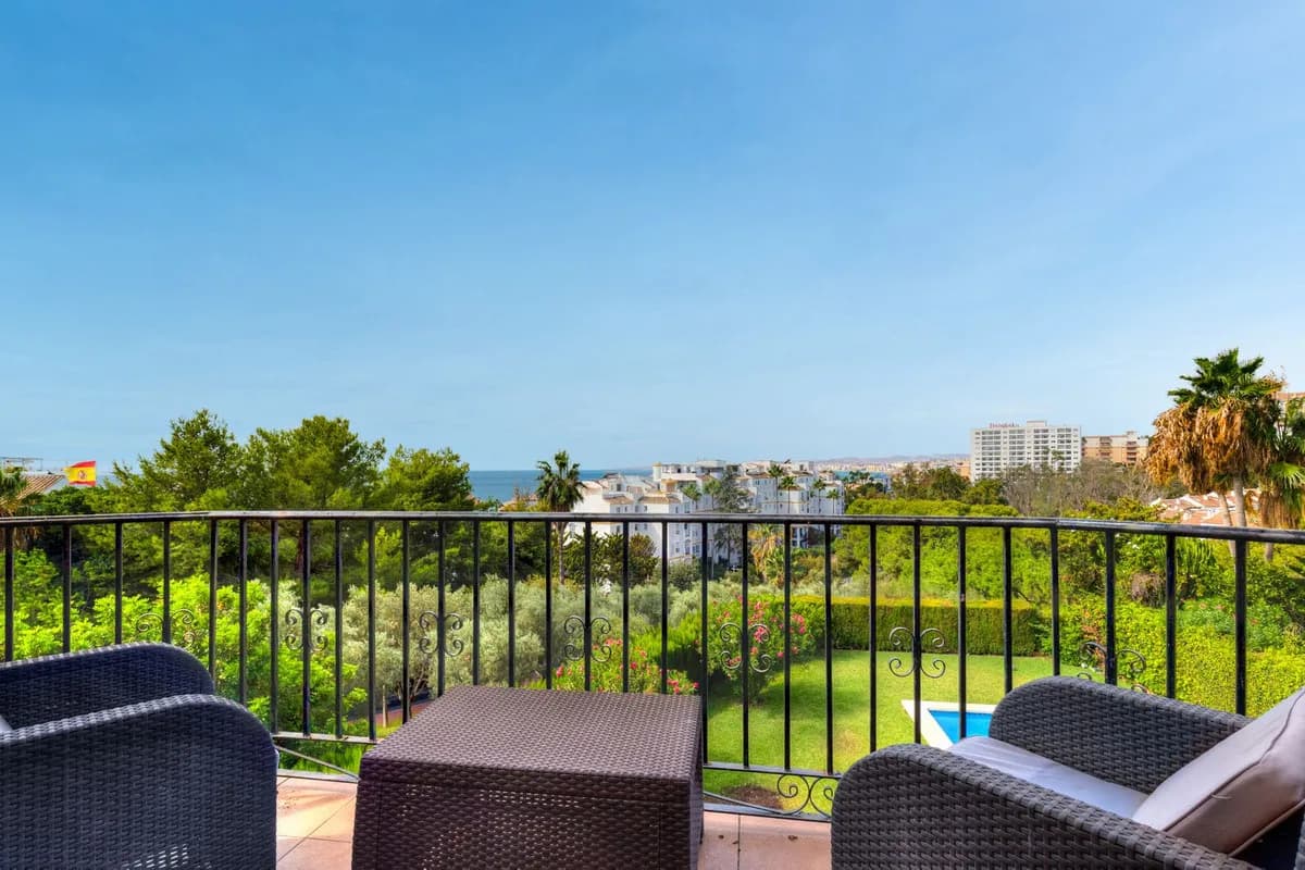 6 Bedroom Detached Villa for Sale in Benalmadena Costa, Málaga - Image 6