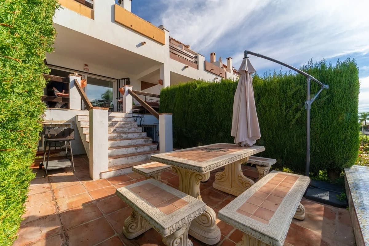 3 Bedroom Townhouse for Sale in Marbella, Málaga - Image 3