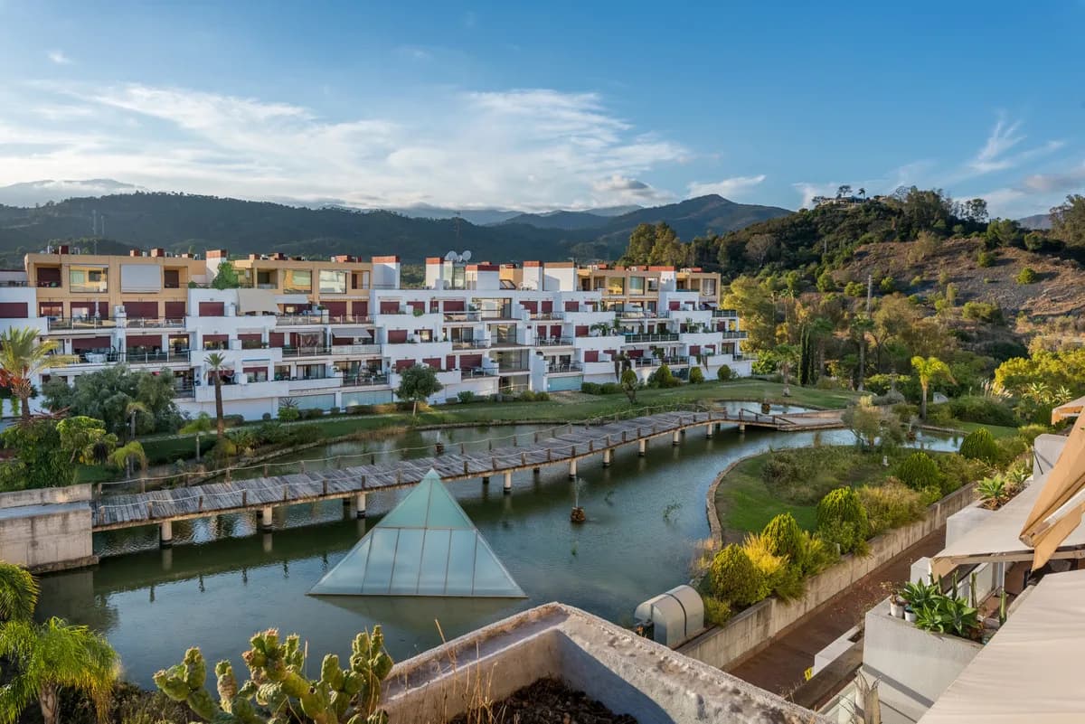 2 Bedroom Penthouse Duplex for Sale in Estepona, Málaga - Image 2