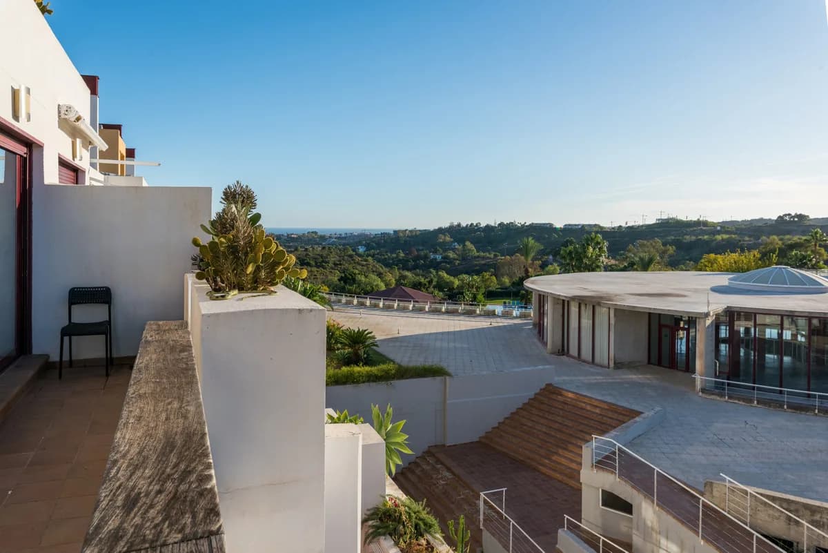2 Bedroom Penthouse Duplex for Sale in Estepona, Málaga - Image 3