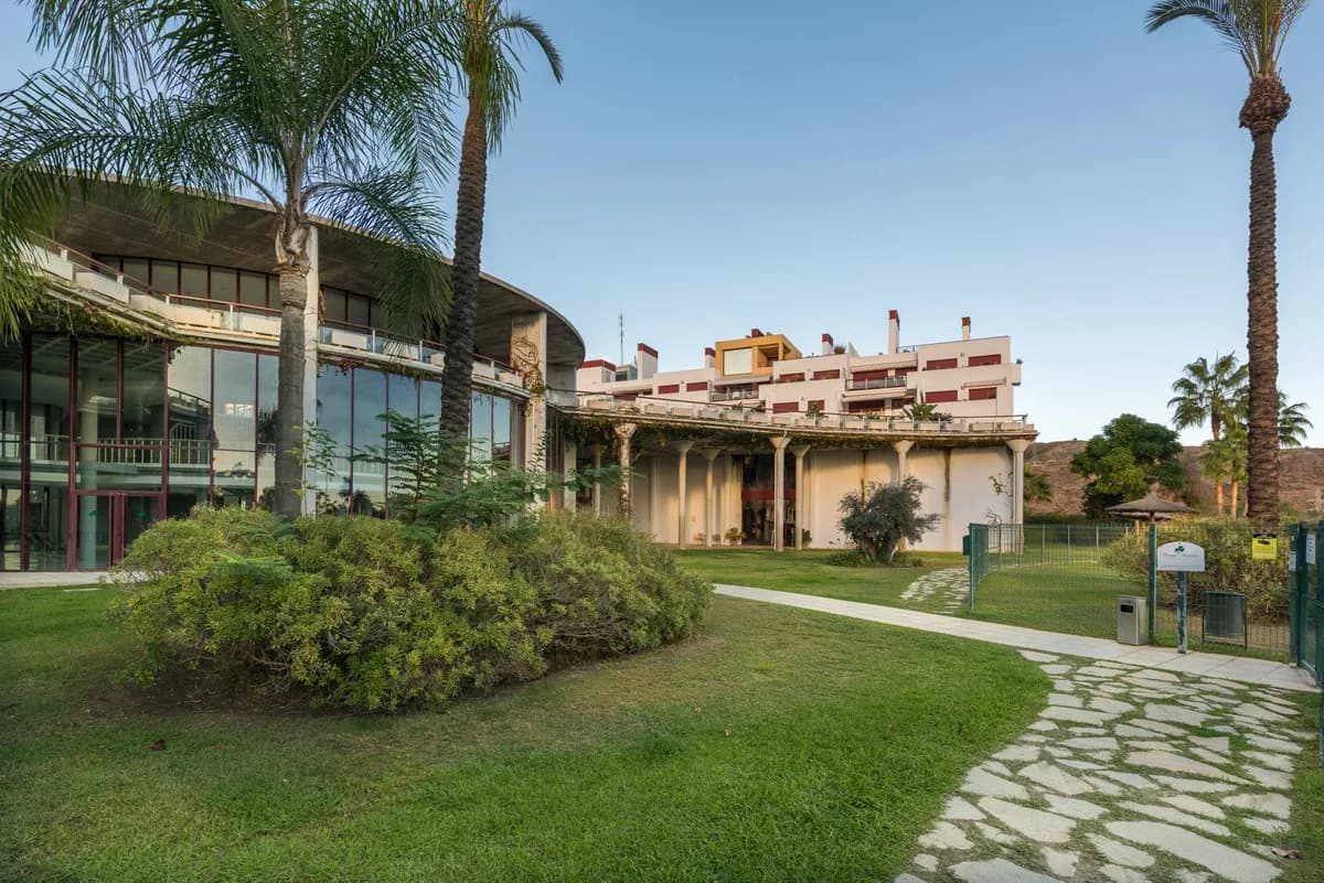 2 Bedroom Penthouse Duplex for Sale in Estepona, Málaga - Image 5