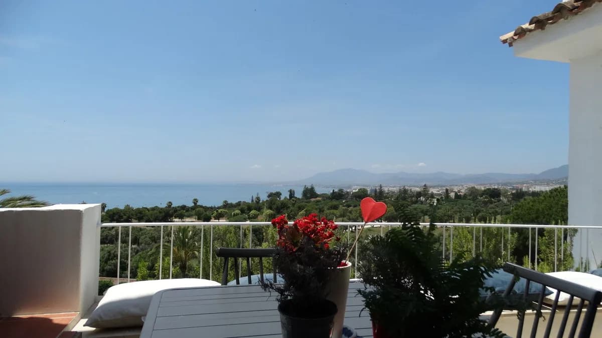 3 Bedroom Penthouse for Sale in Río Real, Málaga
