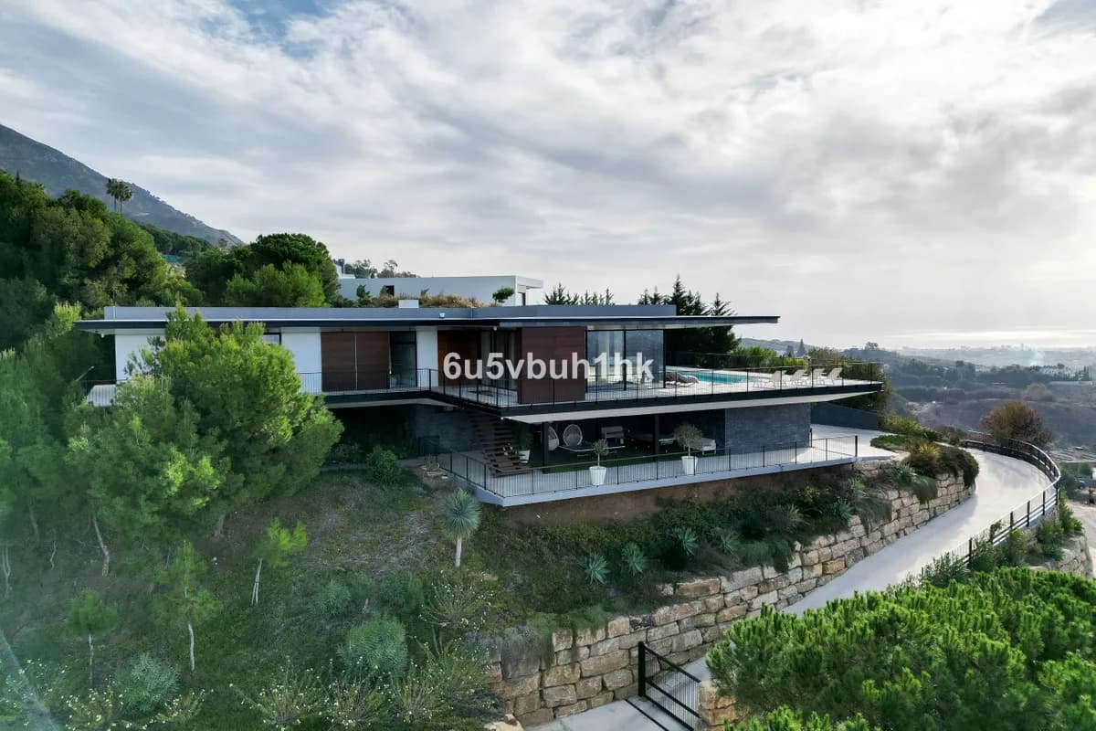 4 Bedroom Detached Villa for Sale in Valtocado, Málaga