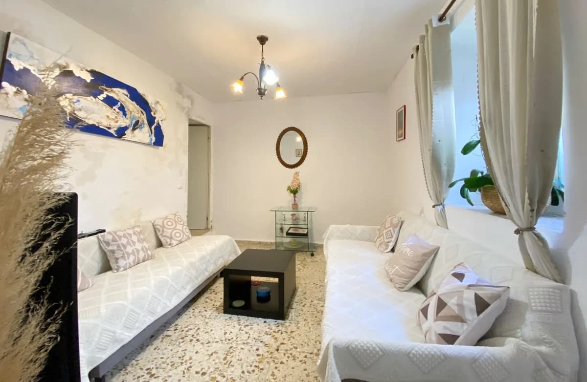4 Bedroom Townhouse for Sale in Marbella, Málaga - Image 7