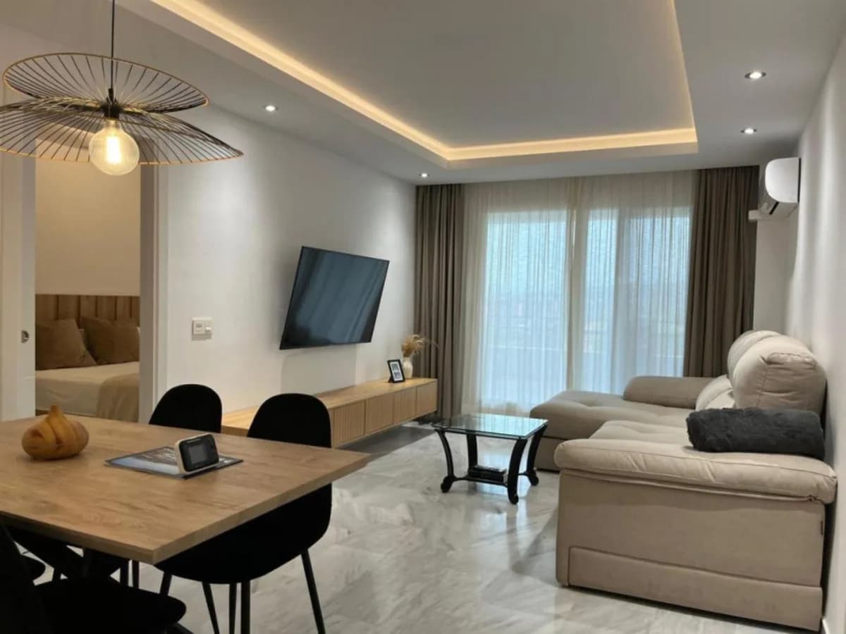 3 Bedroom Middle Floor Apartment for Sale in Doña Julia, Málaga - Image 3
