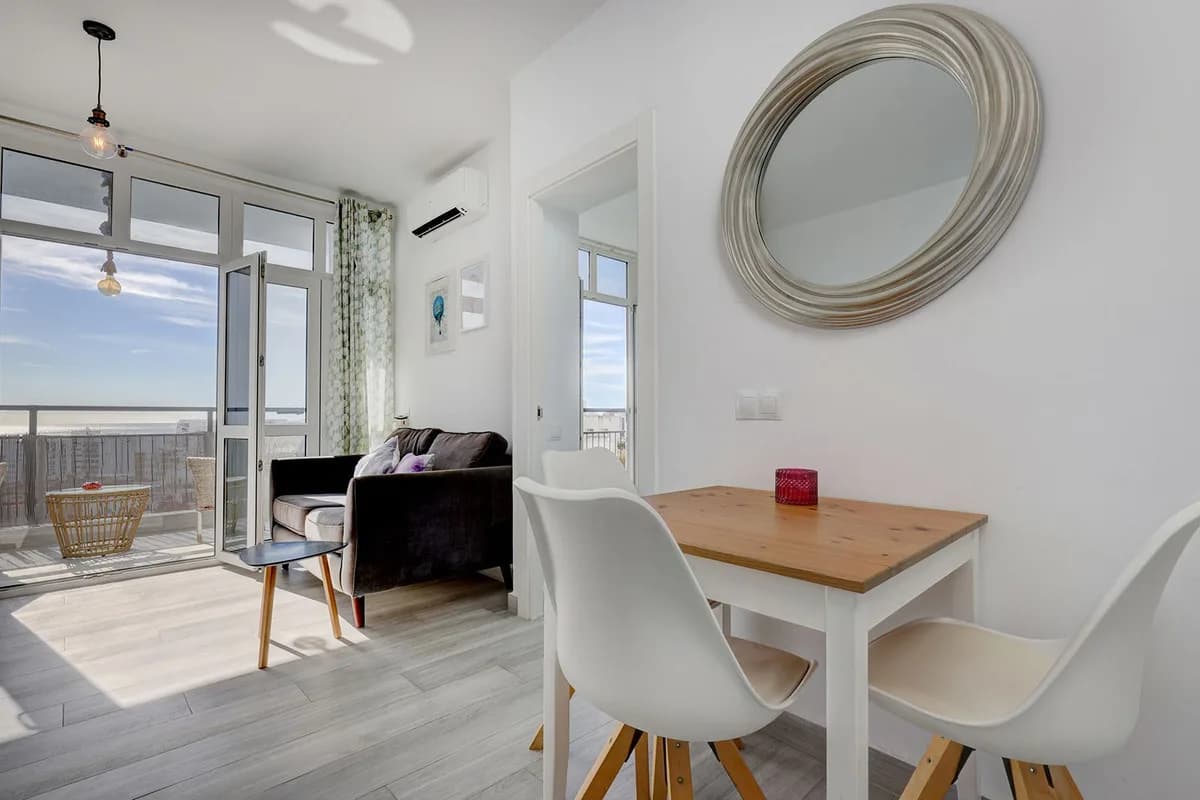1 Bedroom Top Floor Apartment for Sale in Benalmadena Costa, Málaga - Image 9