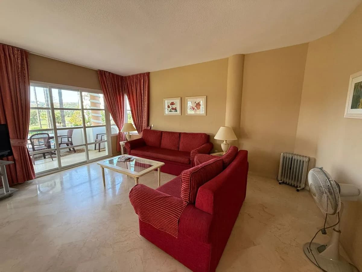 3 Bedroom Middle Floor Apartment for Sale in Mijas Golf, Málaga - Image 7
