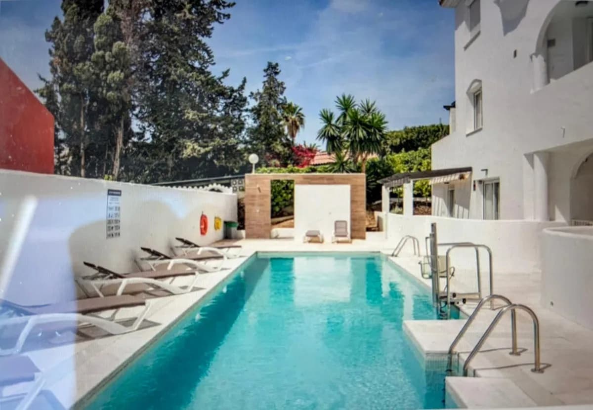 2 Bedroom Penthouse Duplex for Sale in Nueva Andalucía, Málaga - Image 3