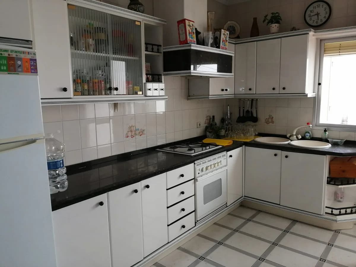 5 Bedroom Townhouse for Sale in Alhaurín el Grande, Málaga - Image 7