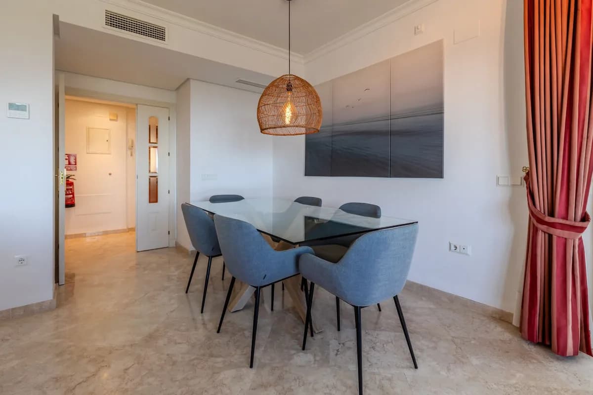 3 Bedroom Penthouse for Sale in La Mairena, Málaga - Image 6