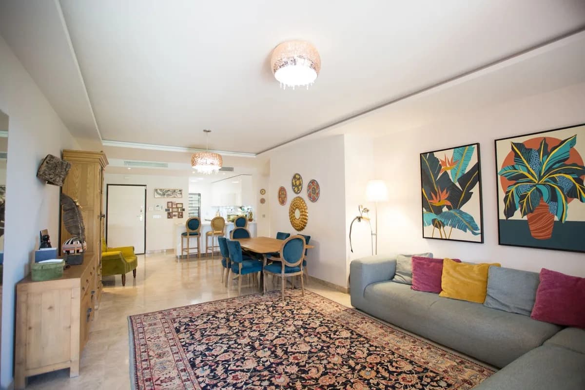 2 Bedroom Ground Floor Apartment for Sale in Nueva Andalucía, Málaga - Image 7