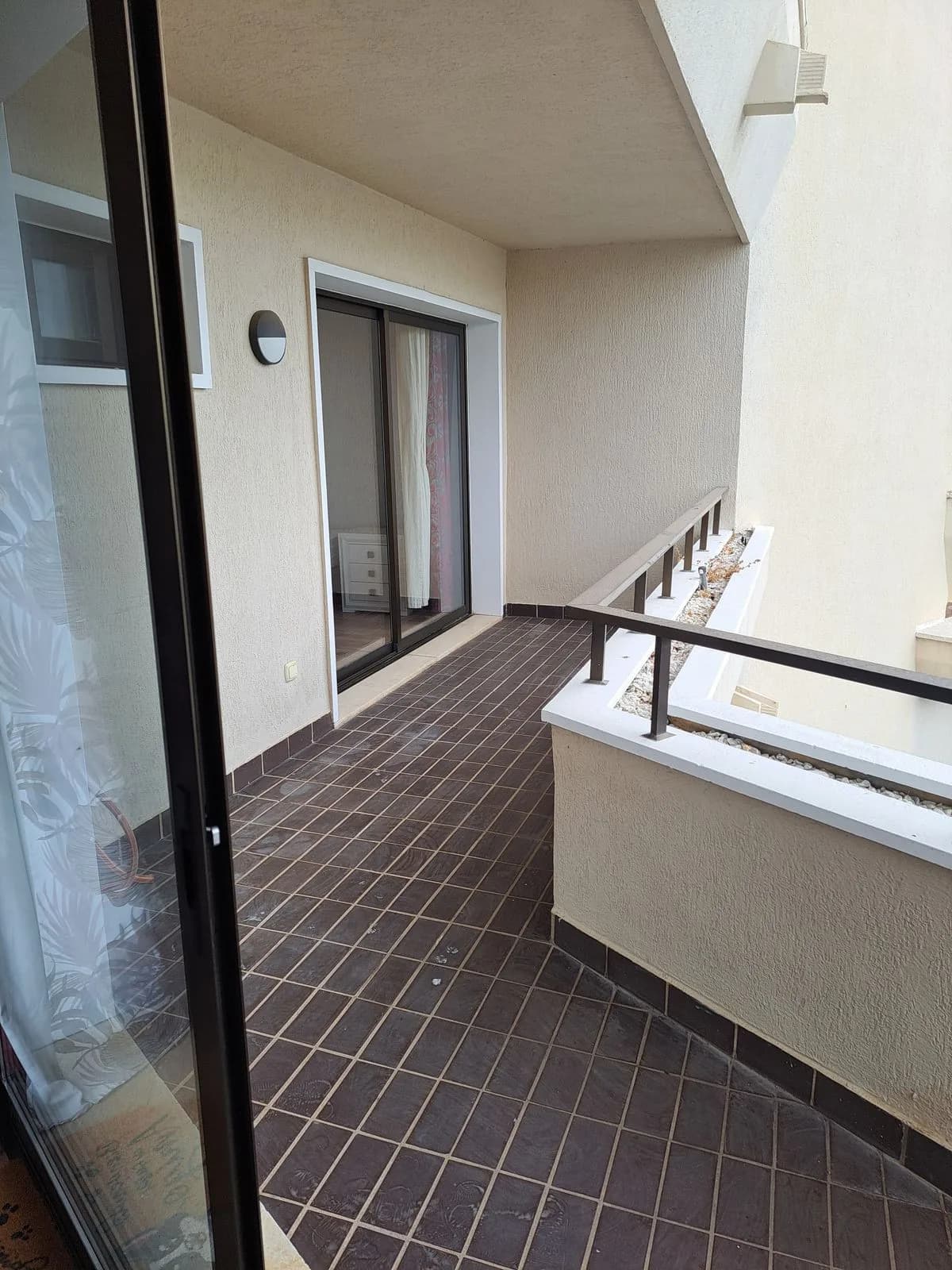 2 Bedroom Middle Floor Apartment for Sale in Estepona, Málaga - Image 7