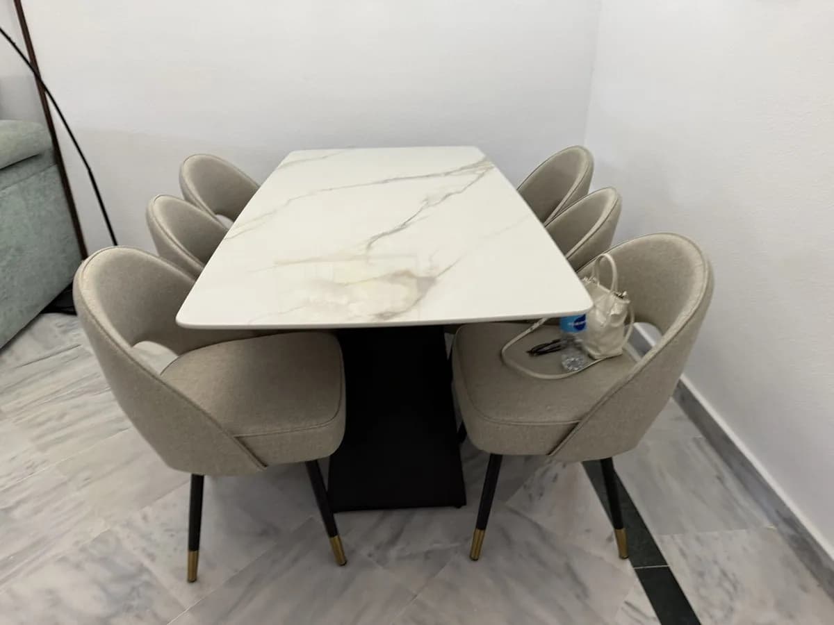 2 Bedroom Ground Floor Apartment for Sale in Puerto Banús, Málaga - Image 2