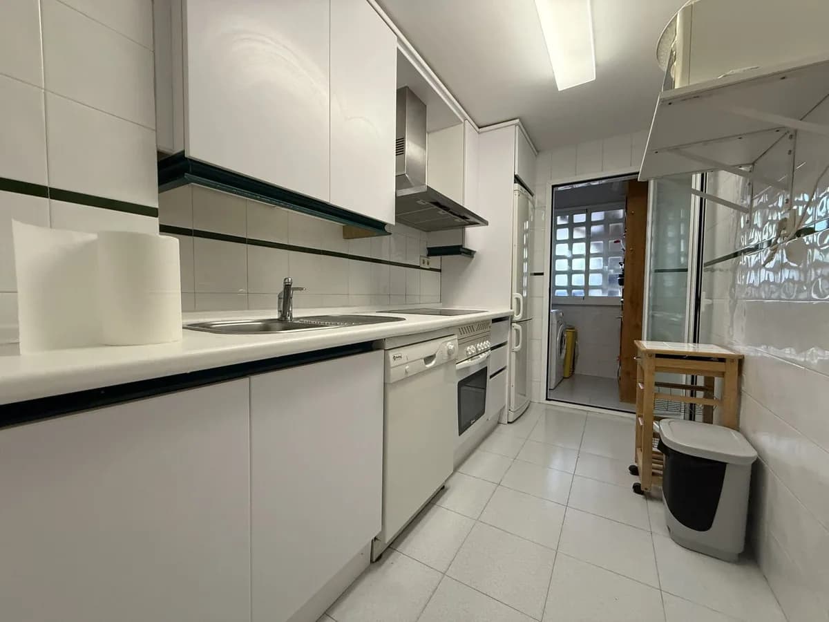 2 Bedroom Ground Floor Apartment for Sale in Puerto Banús, Málaga - Image 4