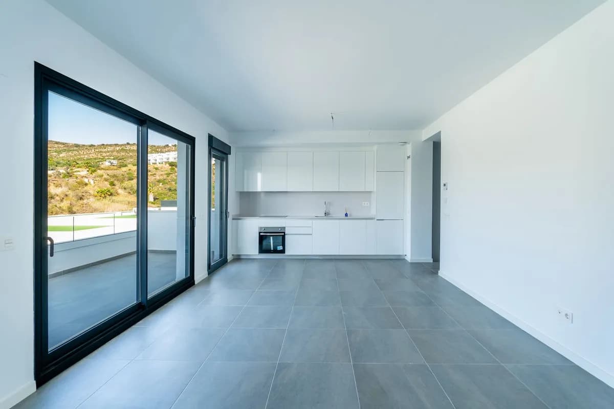 2 Bedroom Townhouse for Sale in Manilva, Málaga - Image 2