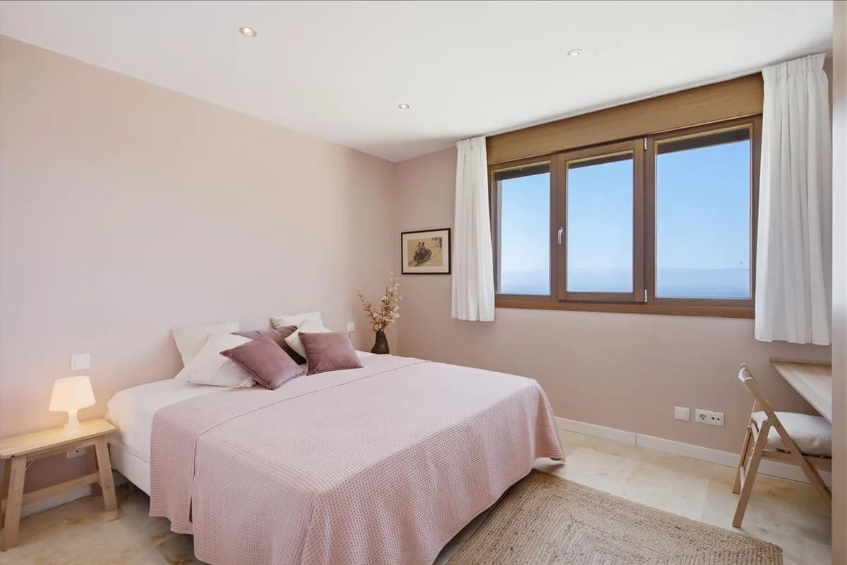 3 Bedroom Penthouse Duplex for Sale in Altos de los Monteros, Málaga - Image 7