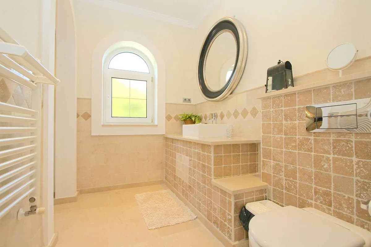 4 Bedroom Detached Villa for Sale in Mijas, Málaga - Image 9