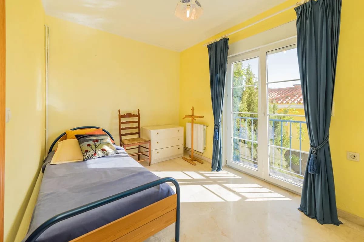 3 Bedroom Detached Villa for Sale in Fuengirola, Málaga - Image 7