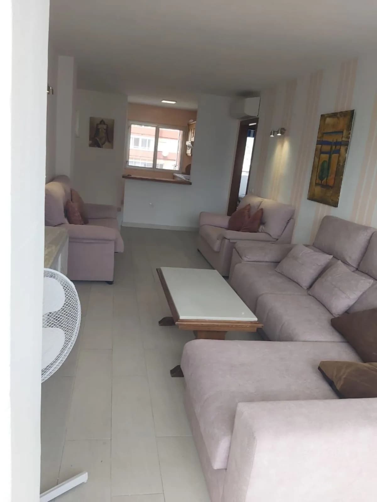 2 Bedroom Middle Floor Apartment for Sale in Fuengirola, Málaga - Image 8