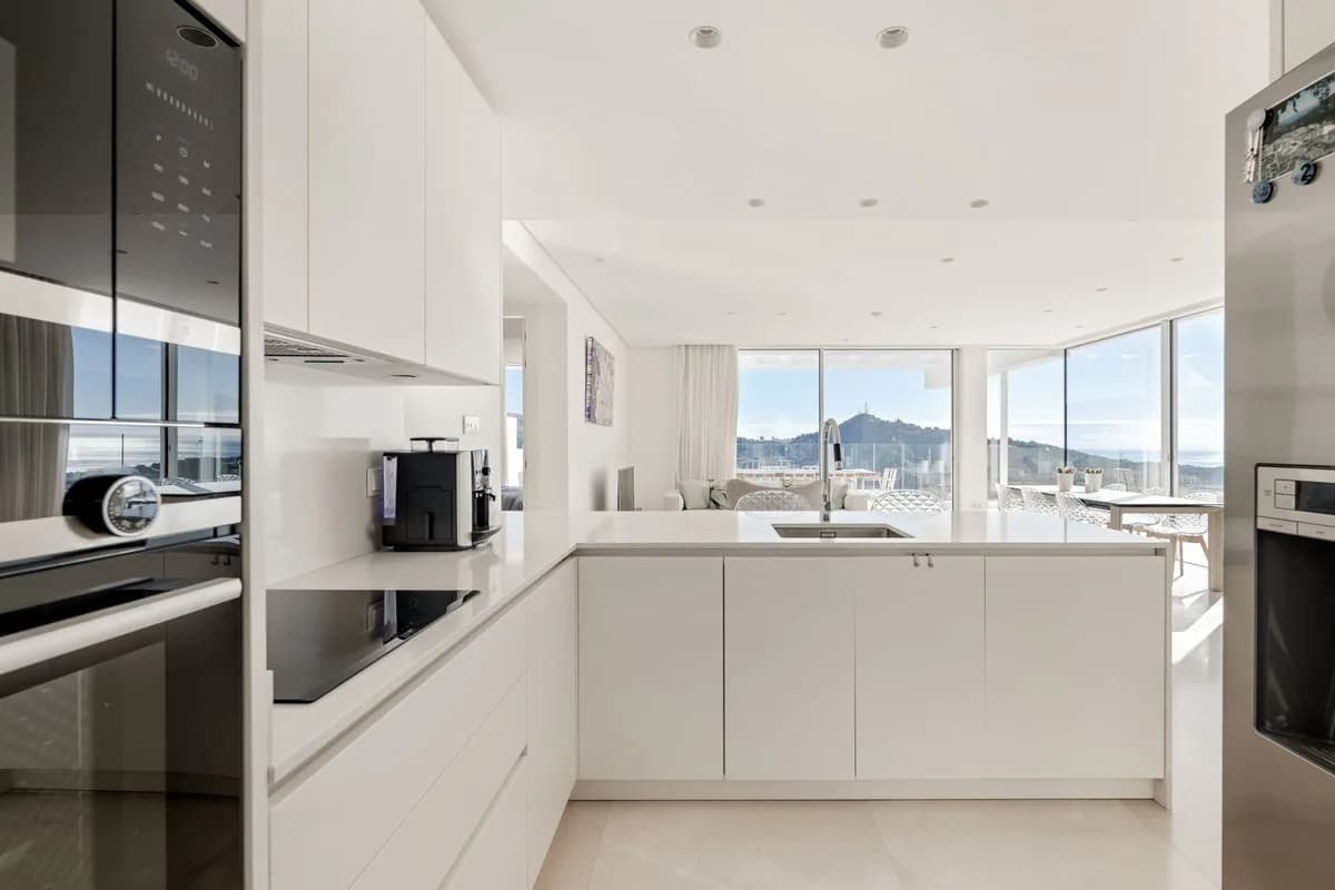 3 Bedroom Penthouse for Sale in Ojén, Málaga - Image 7