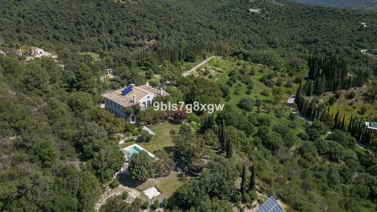9 Bedroom Finca - Cortijo for Sale in Gaucín, Málaga - Image 2