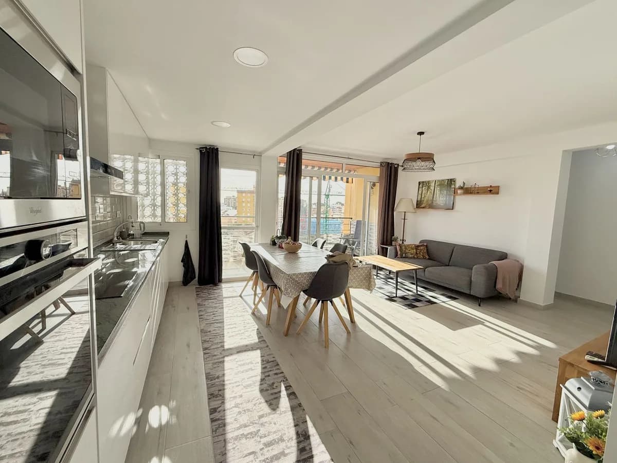 3 Bedroom Penthouse for Sale in Fuengirola, Málaga - Image 8