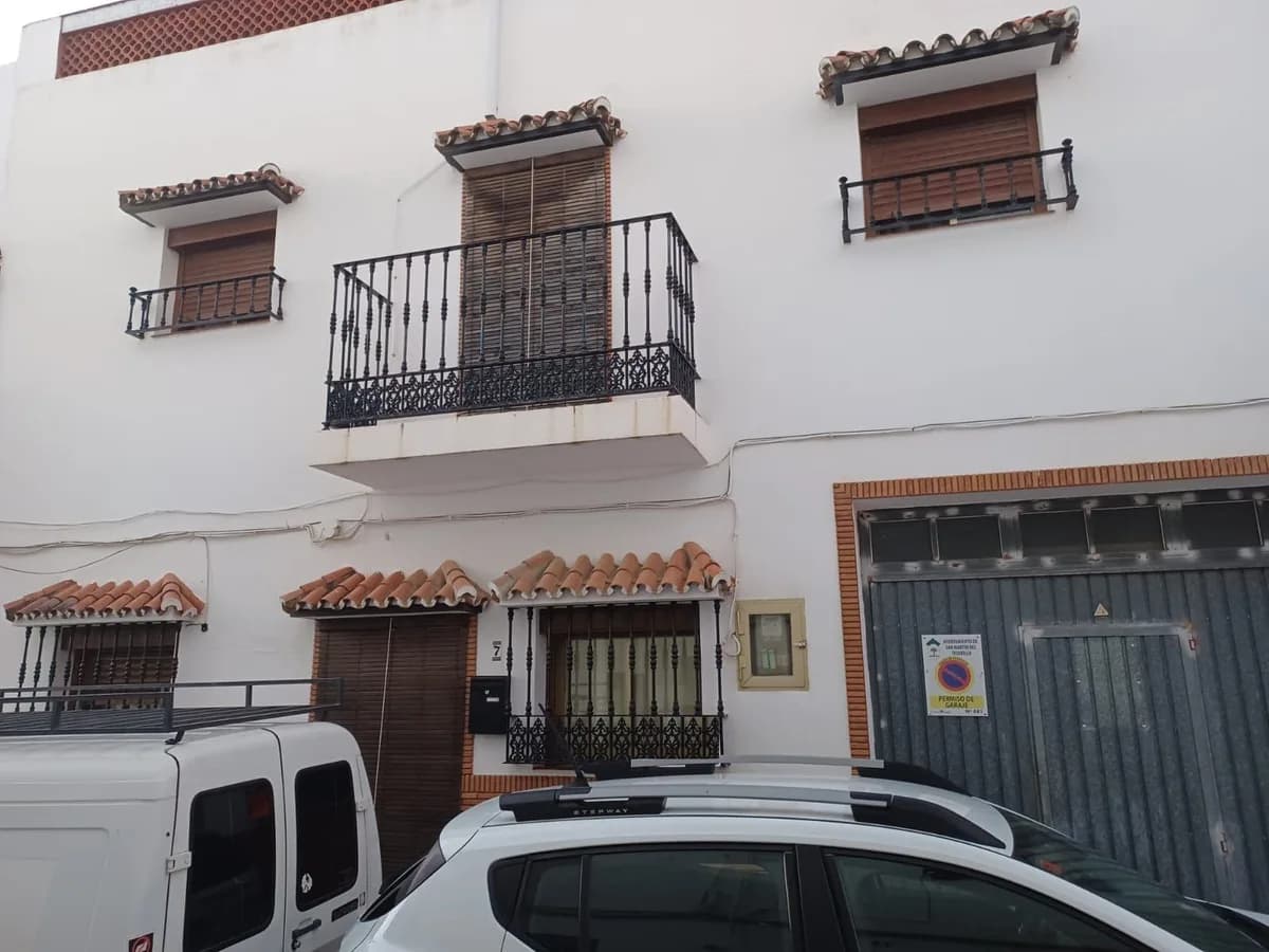 4 Bedroom Townhouse for Sale in San Martín de Tesorillo, Cádiz