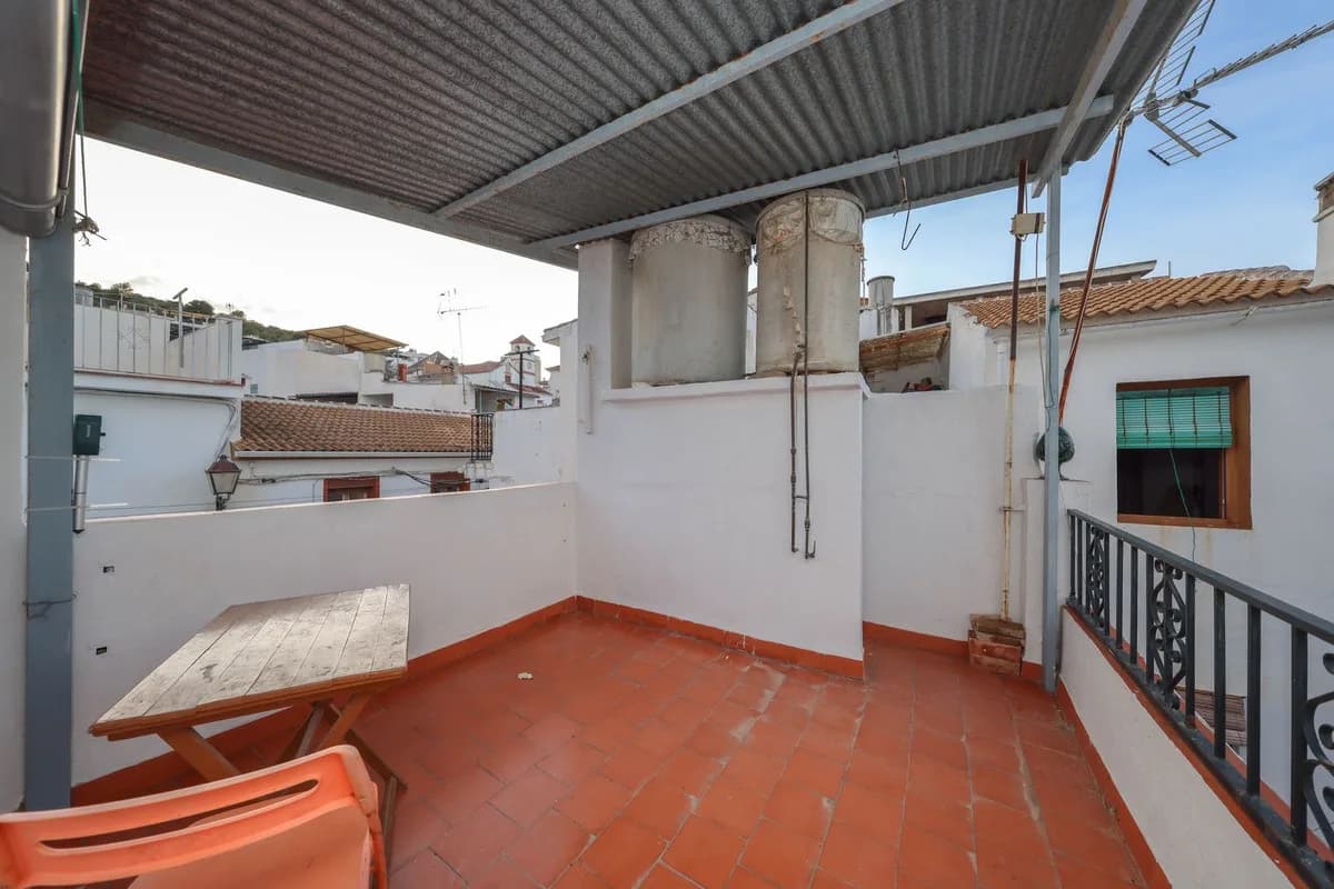 4 Bedroom Townhouse for Sale in Guaro, Málaga - Image 2