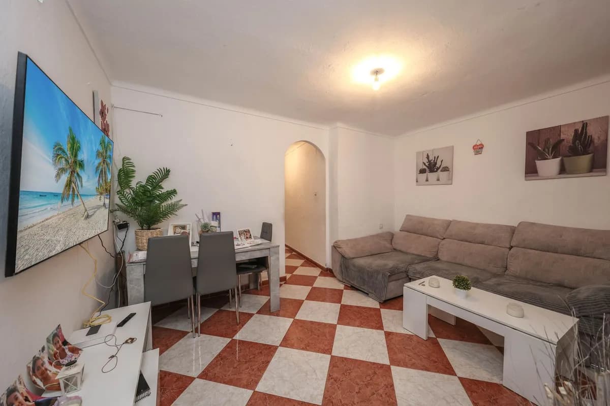 4 Bedroom Townhouse for Sale in Guaro, Málaga - Image 6