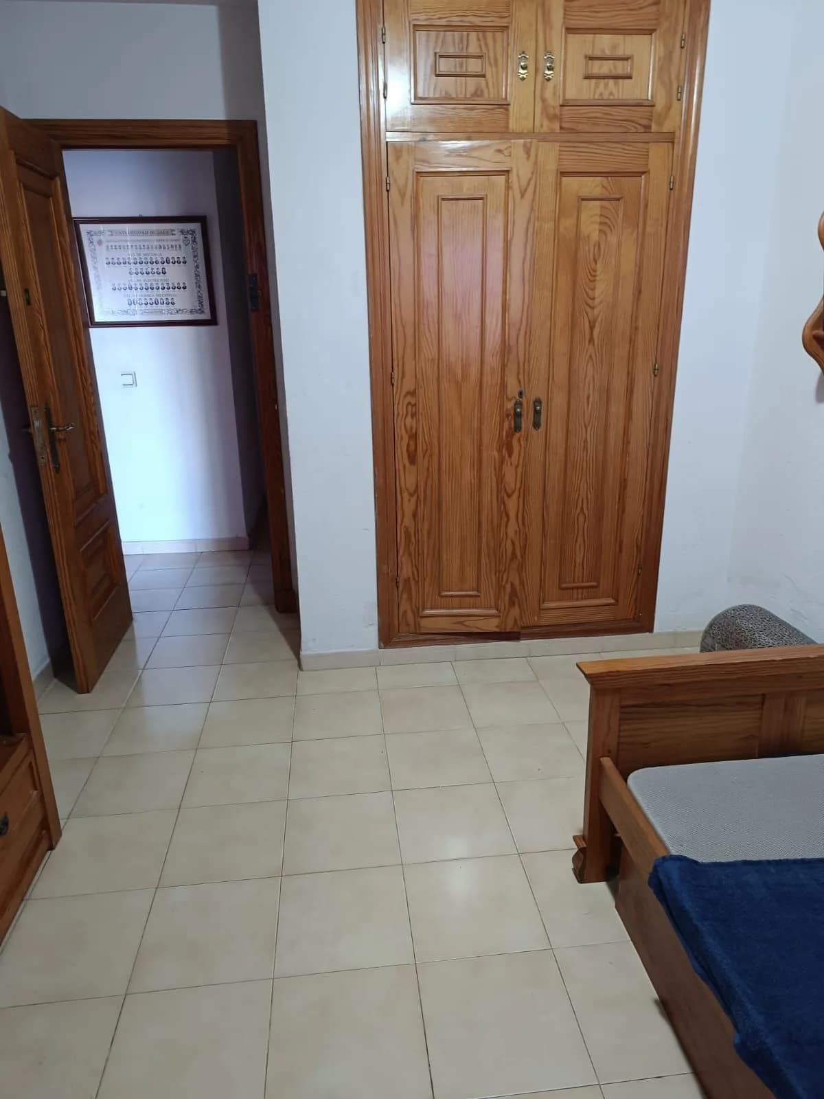4 Bedroom Middle Floor Apartment for Sale in San Luis de Sabinillas, Málaga - Image 5