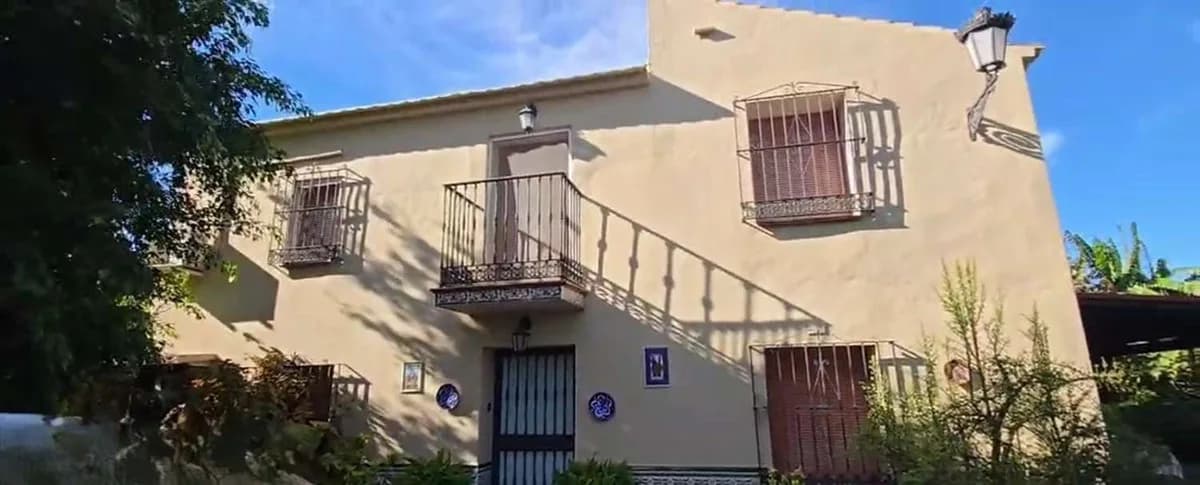 6 Bedroom Detached Villa for Sale in Alhaurín de la Torre, Málaga - Image 3