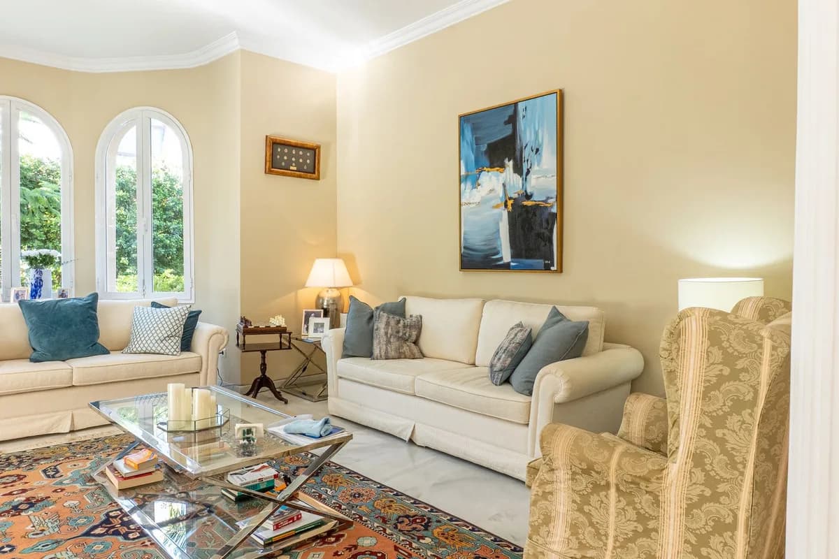 5 Bedroom Detached Villa for Sale in New Golden Mile, Málaga - Image 8