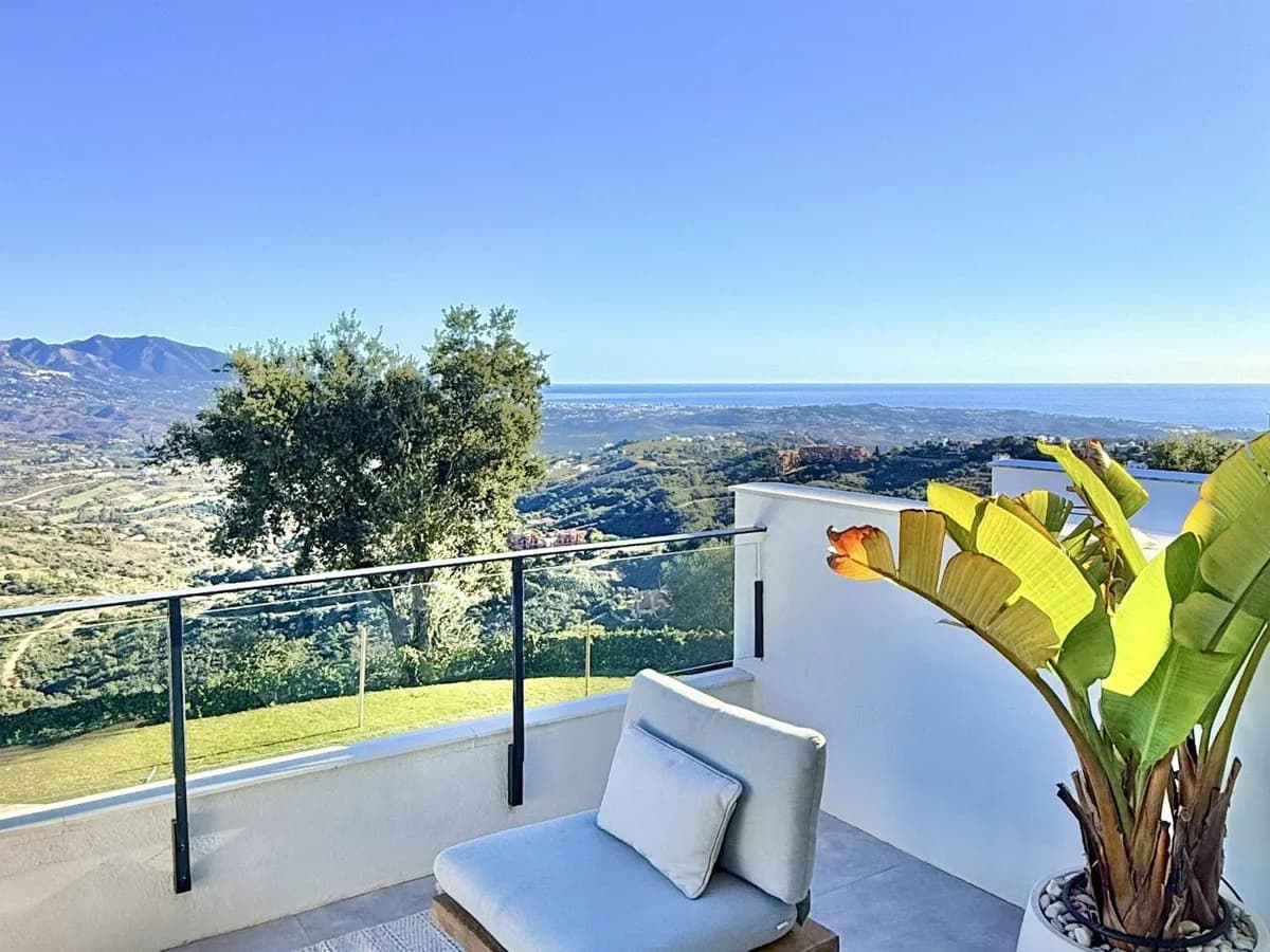 3 Bedroom Townhouse for Sale in Elviria, Málaga