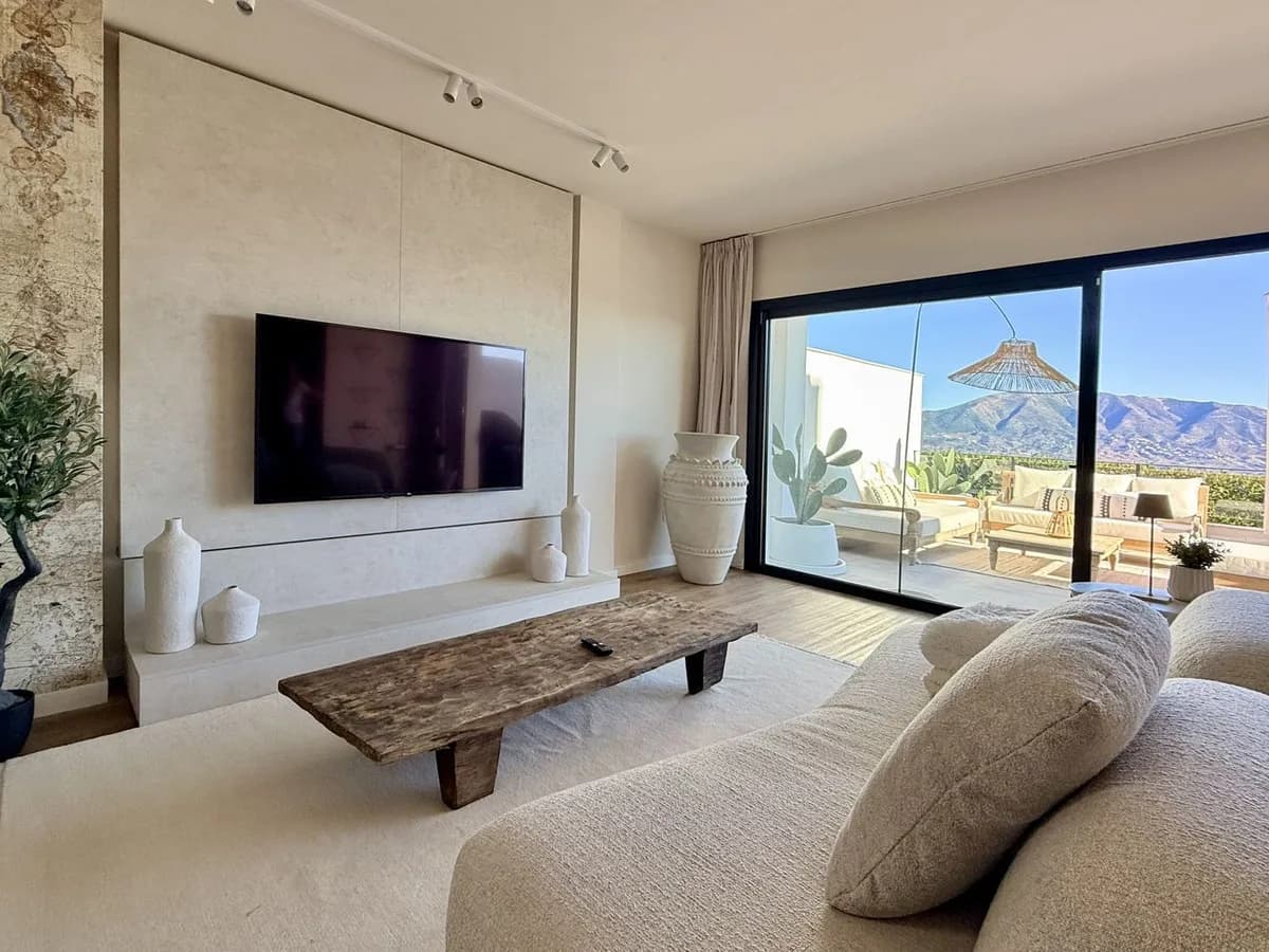 3 Bedroom Townhouse for Sale in Elviria, Málaga - Image 6